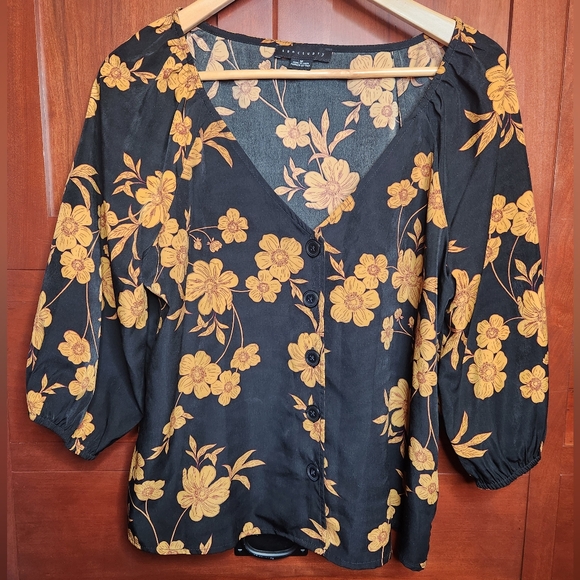 Sanctuary Tops - Sanctuary Floral Black and Gold Top Buttons Down Gathered Sleeve V-neck Size Med